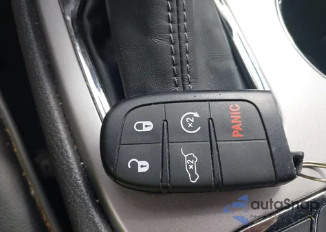 2019 Jeep Grand Cherokee Overland 4X4 из США, поврежденный, VIN 1C4RJFCG3KC843496